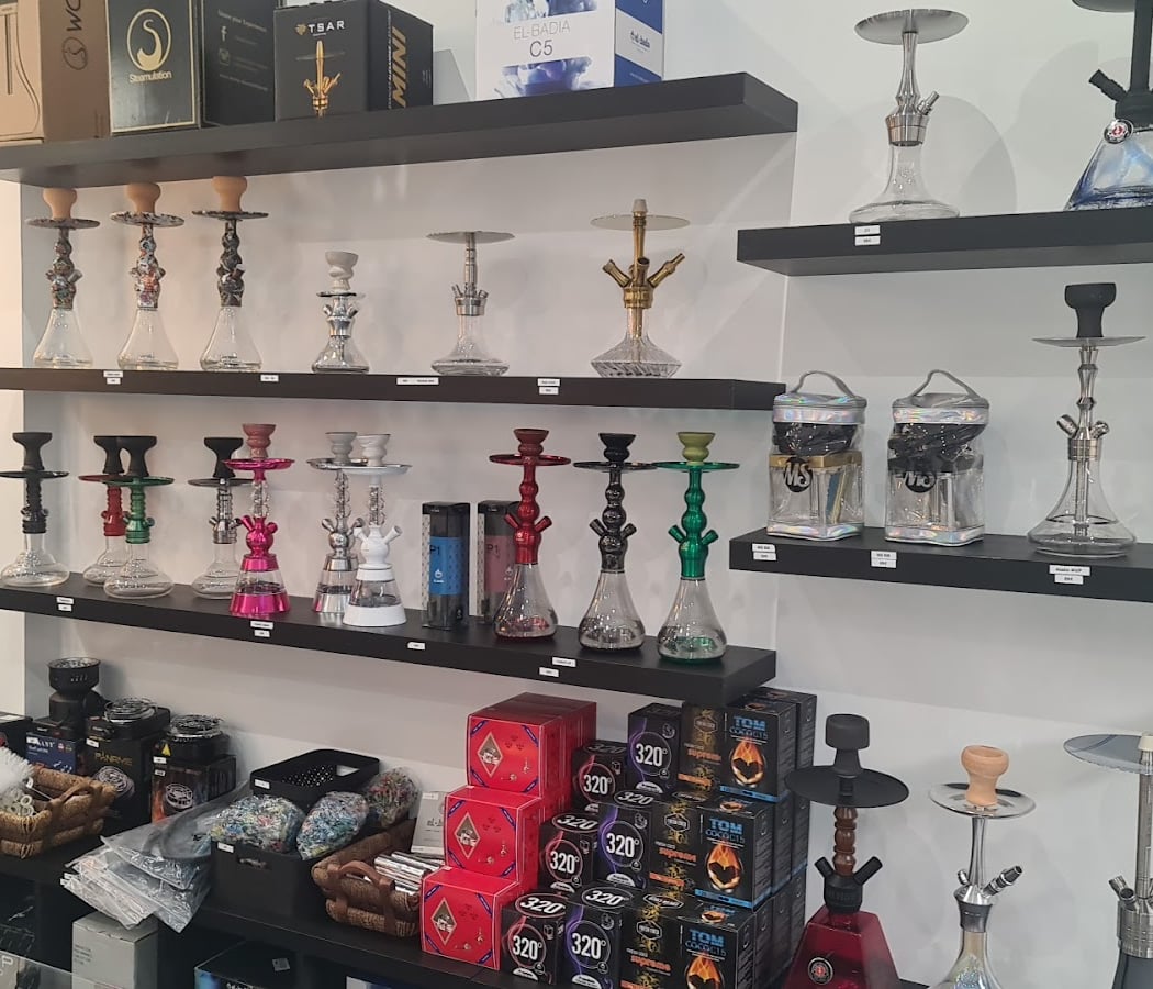 La Charbonne - Magasin chicha, puff,accesoires, e-liquide, cigarette électronique bar a parfum 3